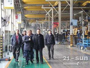 山東臨工與鑫海科技舉行產品交機暨戰略合作簽約儀式